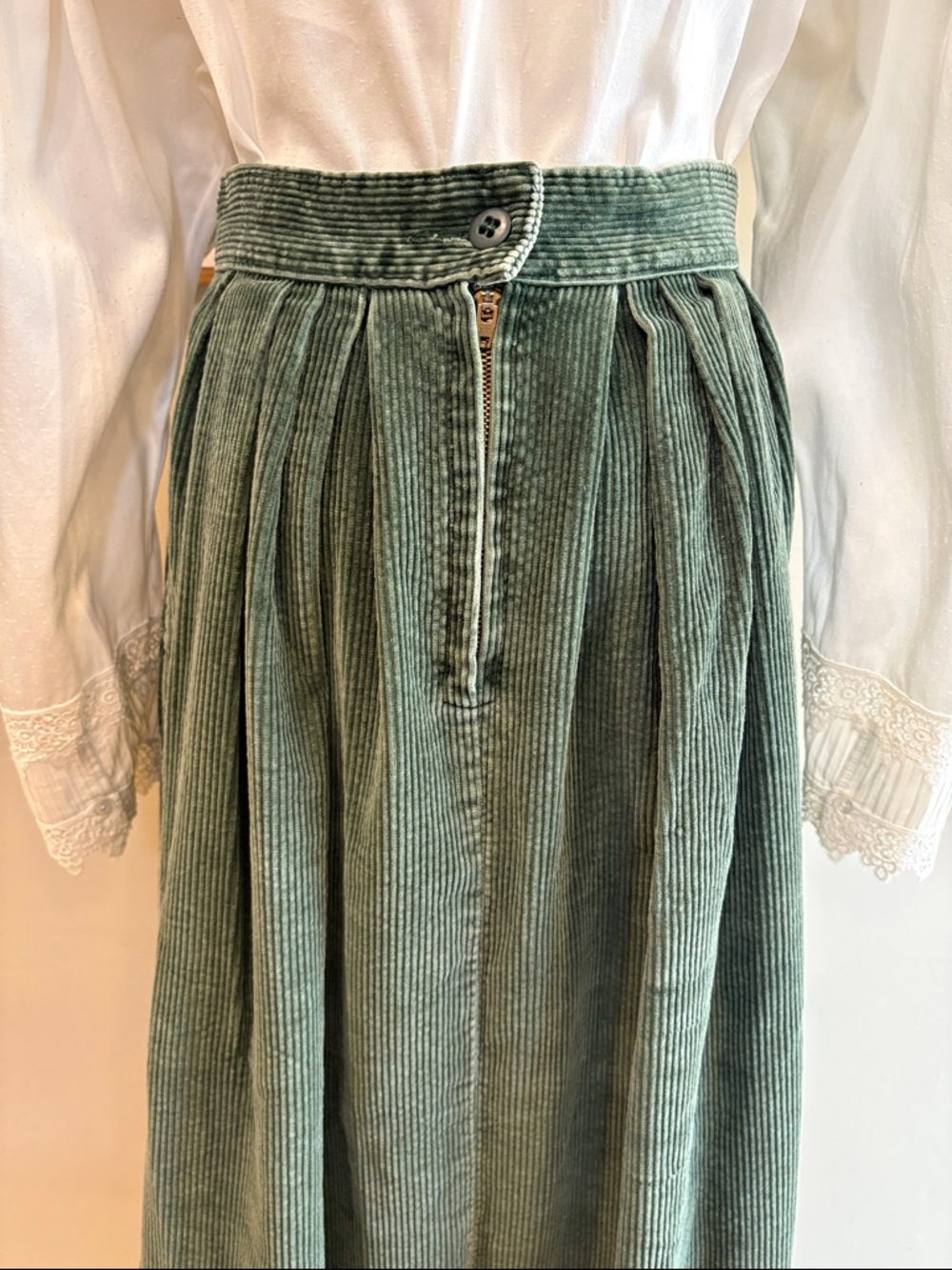 Vintage Ralph Lauren Green Cotton Corduroy Prairie Midi Skirt size 6 - Picture 7 of 12